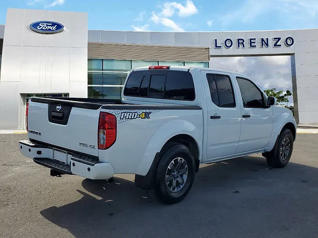 2018 Nissan Frontier PRO-4X image 4