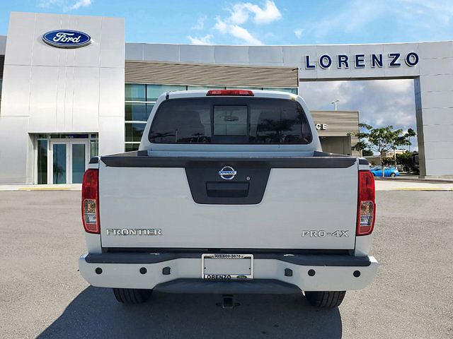 2018 Nissan Frontier PRO-4X image 5