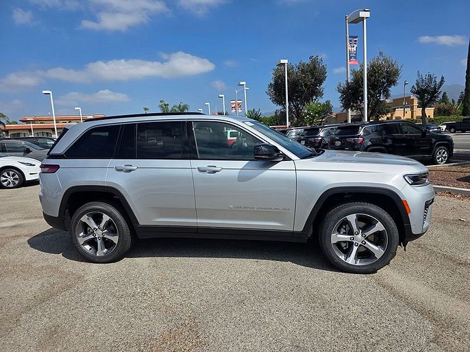 2026 Jeep Grand Cherokee