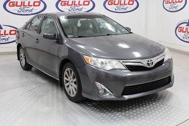 2014 Toyota Camry L image 0