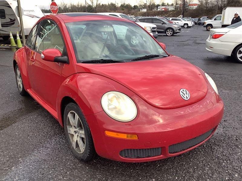 2006 Volkswagen New Beetle null image 1