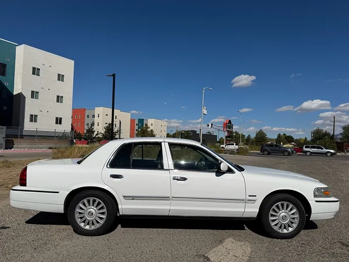 2010 Mercury Grand Marquis