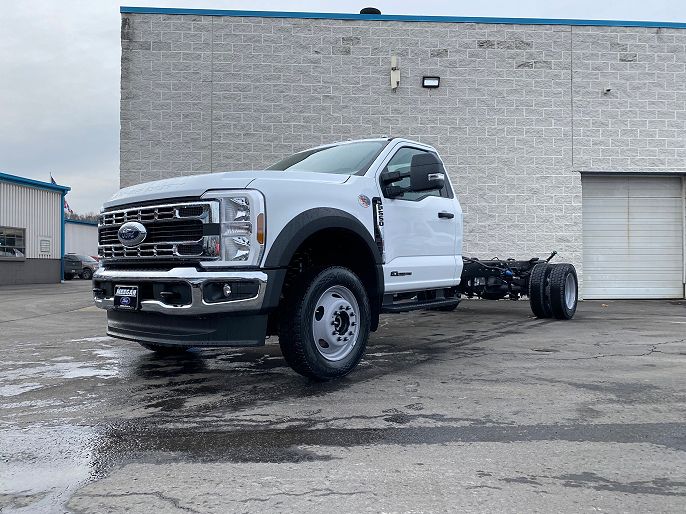 2025 Ford F-550