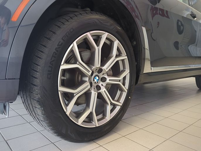 2020 BMW X7