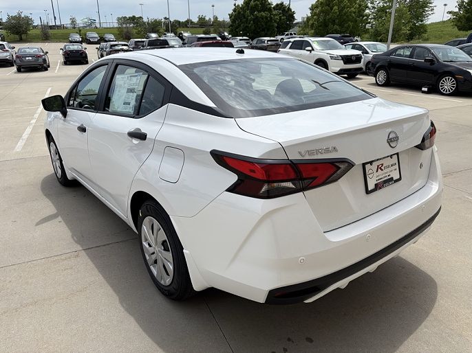 2025 Nissan Versa