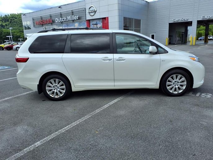 2016 Toyota Sienna