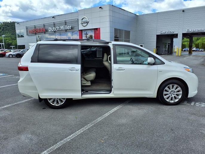 2016 Toyota Sienna