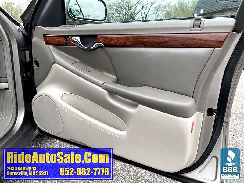 2002 Cadillac DeVille null image 12