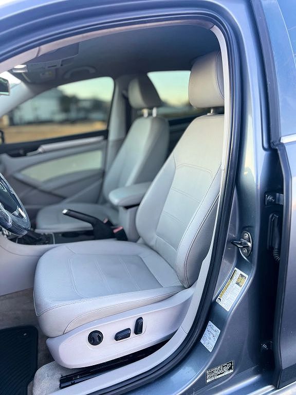 2014 Volkswagen Passat