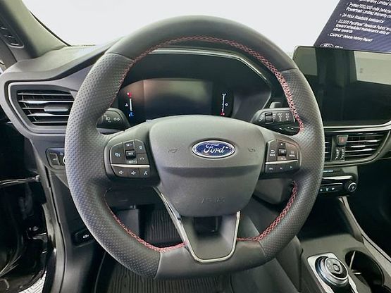 2023 Ford Escape ST-Line photo 7
