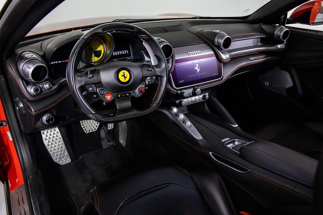 2019 Ferrari GTC4Lusso T image 3