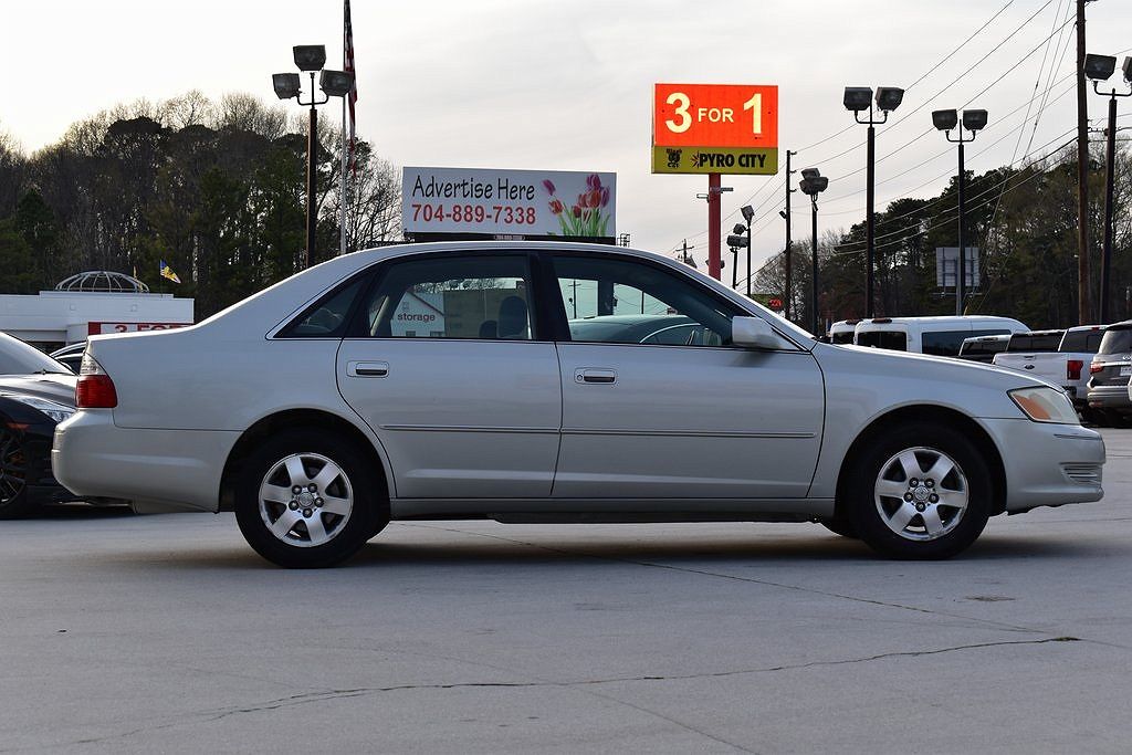 2004 Toyota Avalon XL image 5