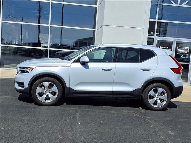 2020 Volvo XC40
