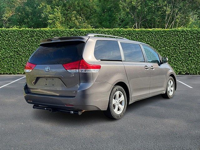 2013 Toyota Sienna