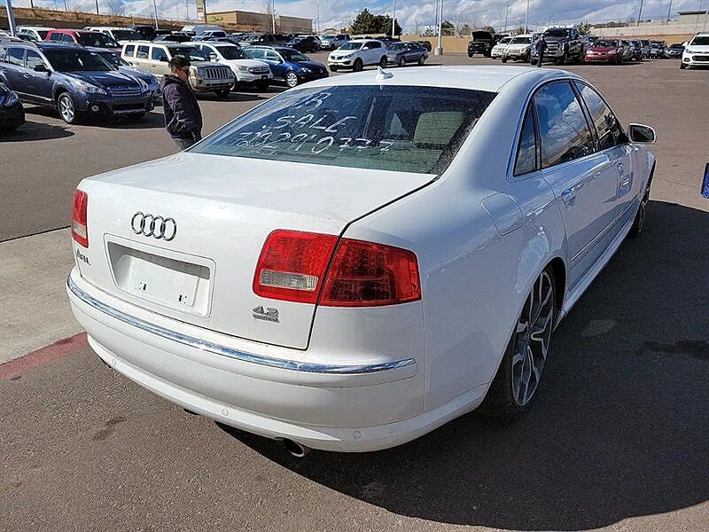 2007 Audi A8 L image 2