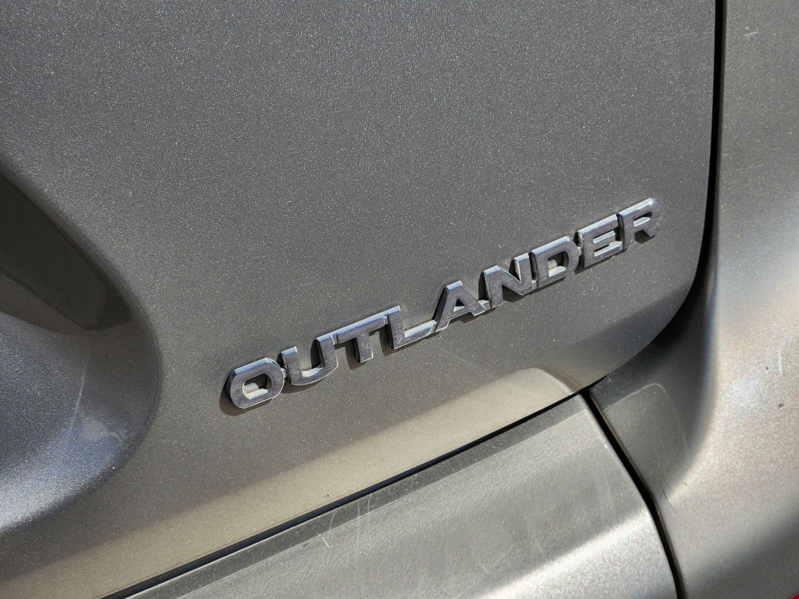 2007 Mitsubishi Outlander XLS image 7