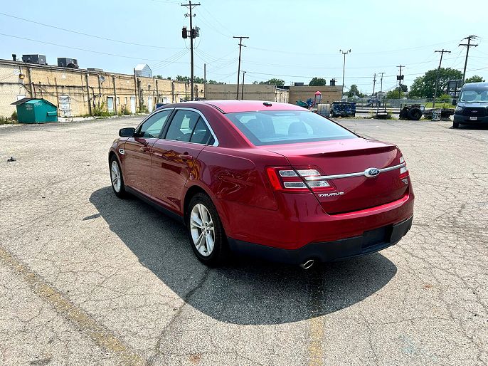 2015 Ford Taurus