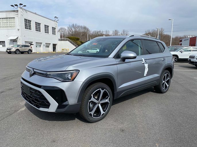 2025 Volkswagen Taos
