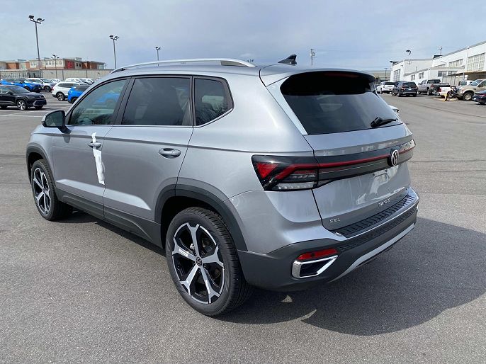 2025 Volkswagen Taos