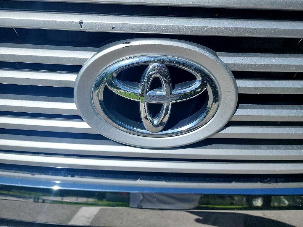 2015 Toyota Tundra Limited Edition image 2