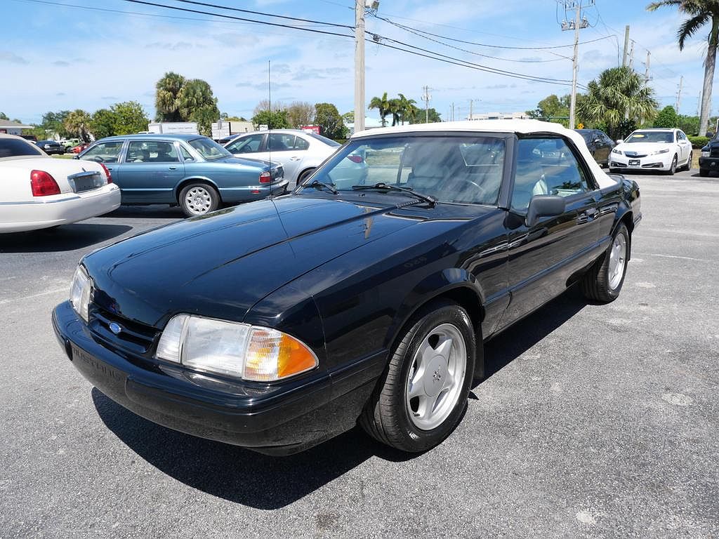 1992 Ford Mustang LX image 3