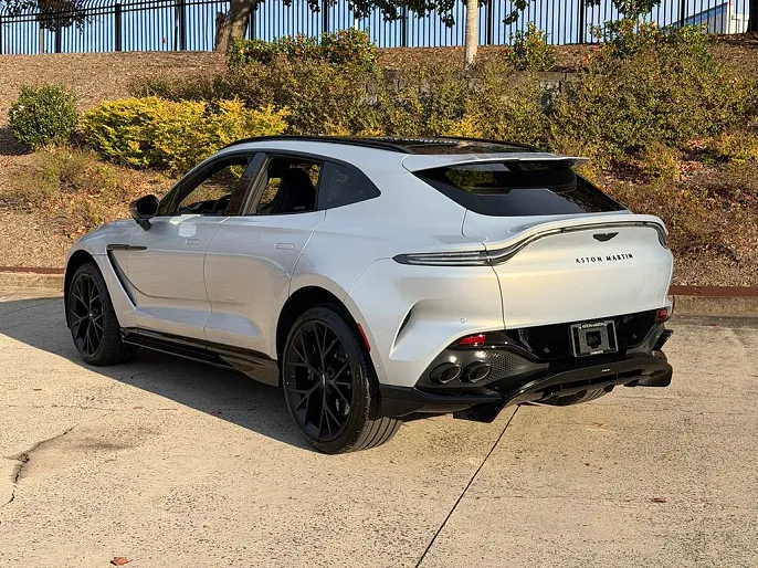 2026 Aston Martin DBX