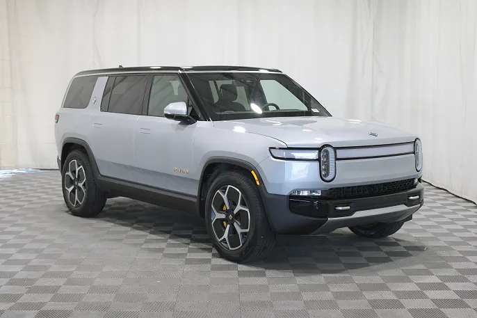 2023 Rivian R1S