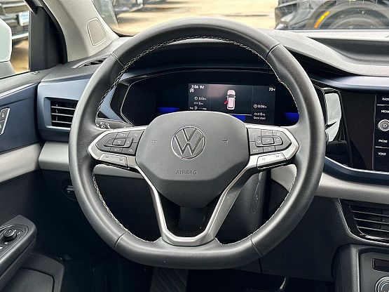 2022 Volkswagen Taos SE photo 10