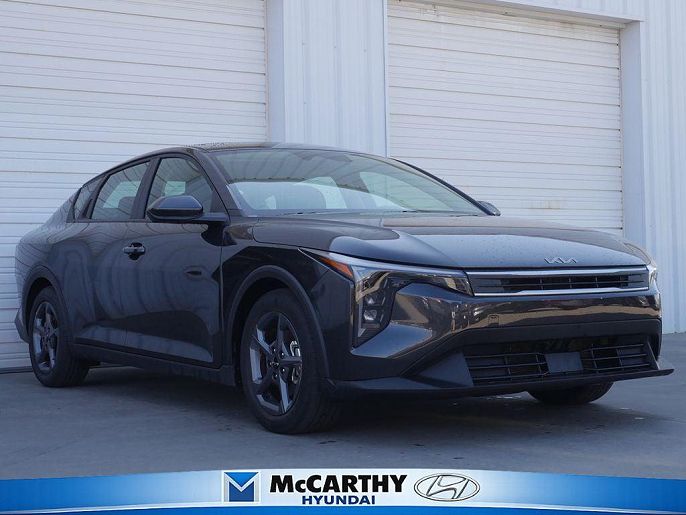 2025 Kia K4