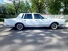 1988 Lincoln Town Car null image 10