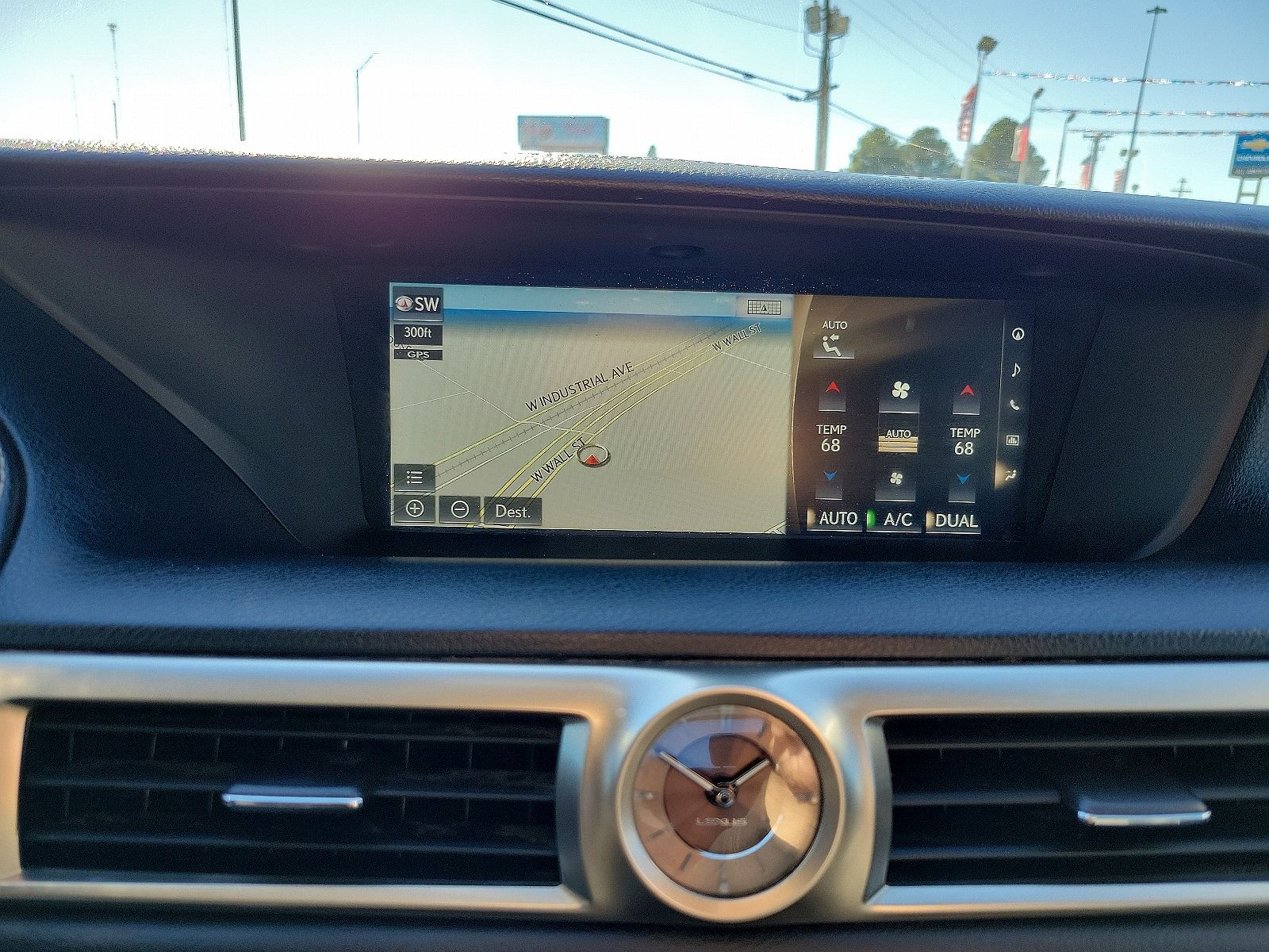 2016 Lexus GS 200t image 18