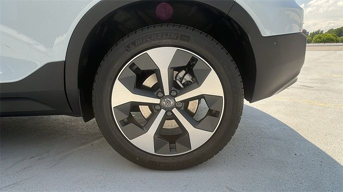 2026 Volvo XC40