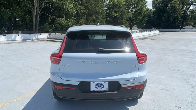 2026 Volvo XC40