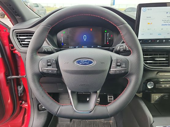 2023 Ford Escape ST-Line photo 4