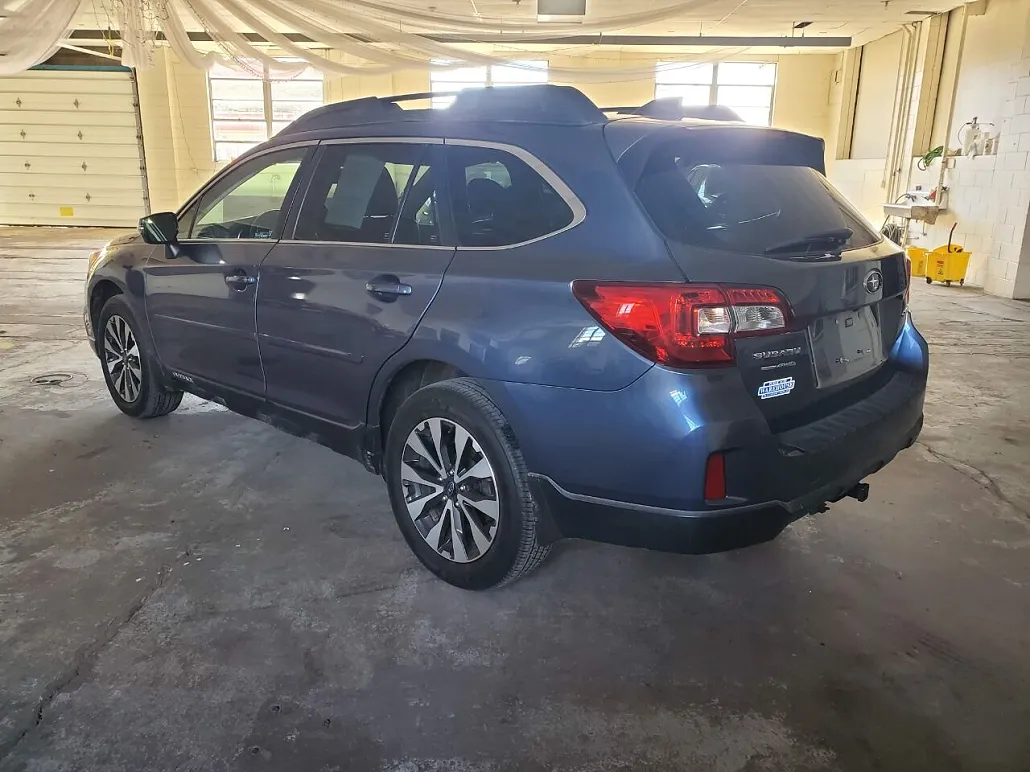 2016 Subaru Outback 2.5i Limited image 5