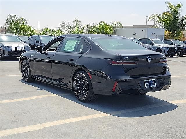 2026 BMW i7