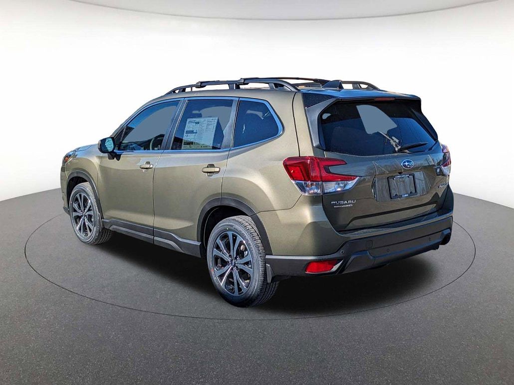 2024 Subaru Forester Limited image 5