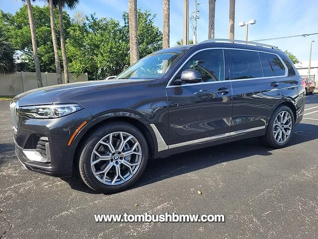 2021 BMW X7