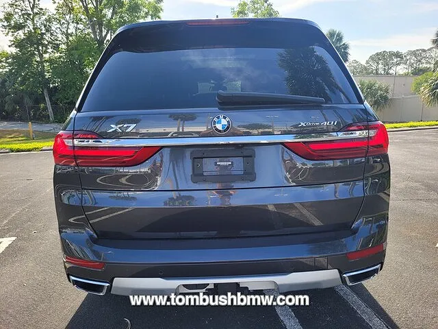 2021 BMW X7