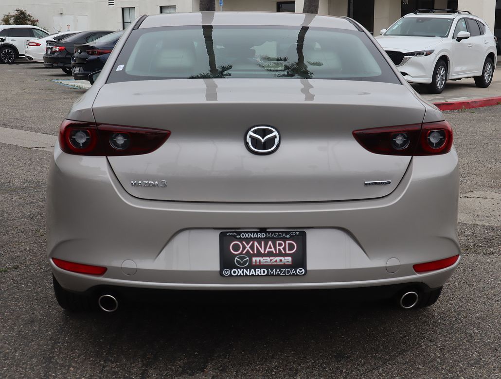 2024 Mazda Mazda3 Preferred image 4
