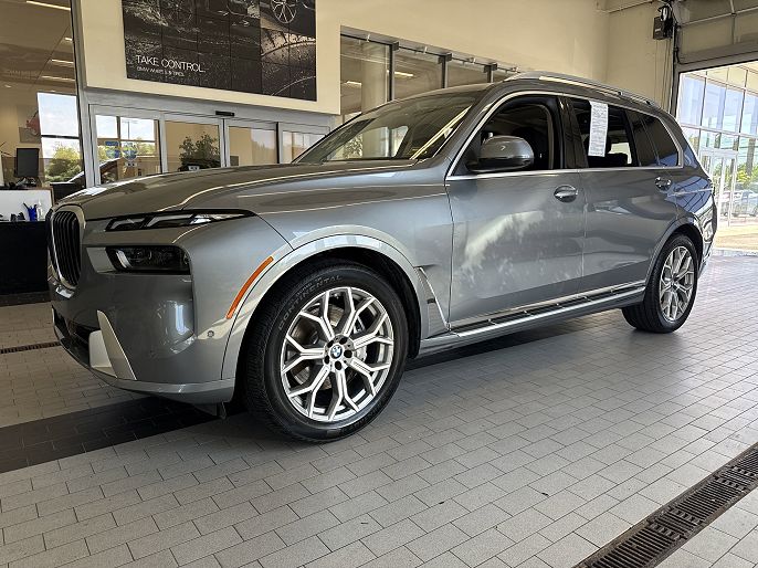 2024 BMW X7