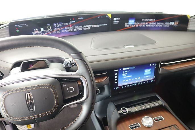 2026 Lincoln Navigator L