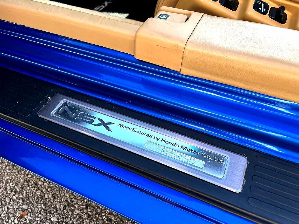 2003 Acura NSX T image 17