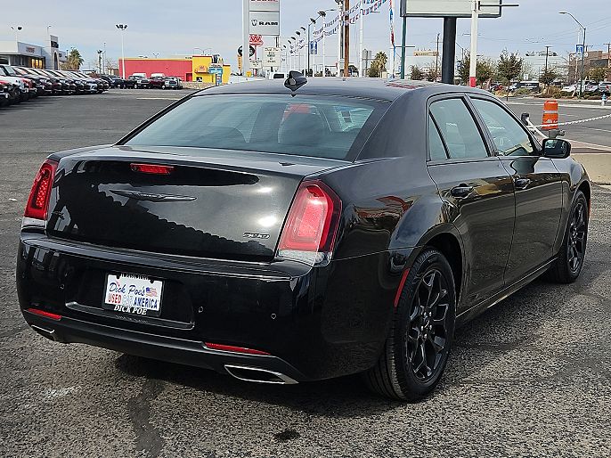 2022 Chrysler 300