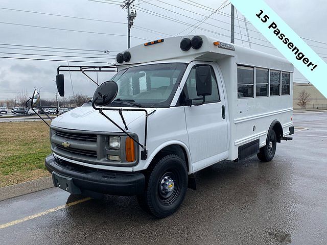 2001 Chevrolet Express 3500 image 7