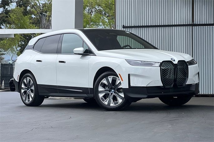 2025 BMW iX