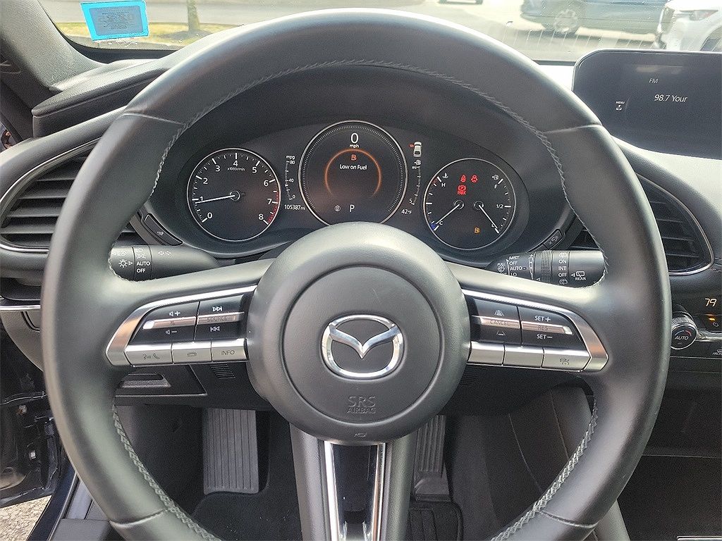 2019 Mazda Mazda3 Base image 18