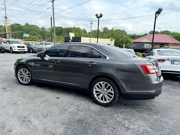 2017 Ford Taurus