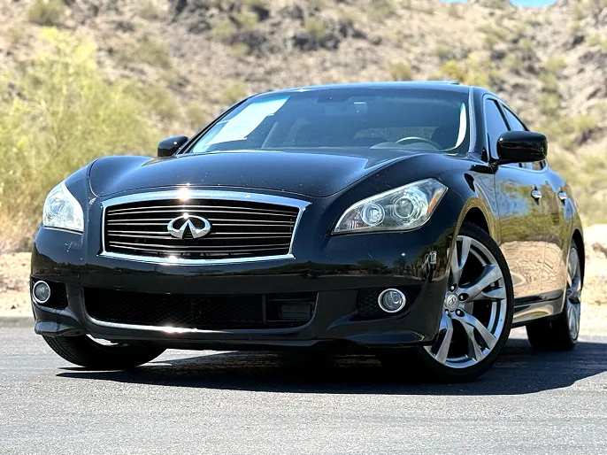 2012 Infiniti M56