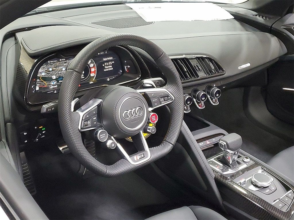 2023 Audi R8 5.2 image 1